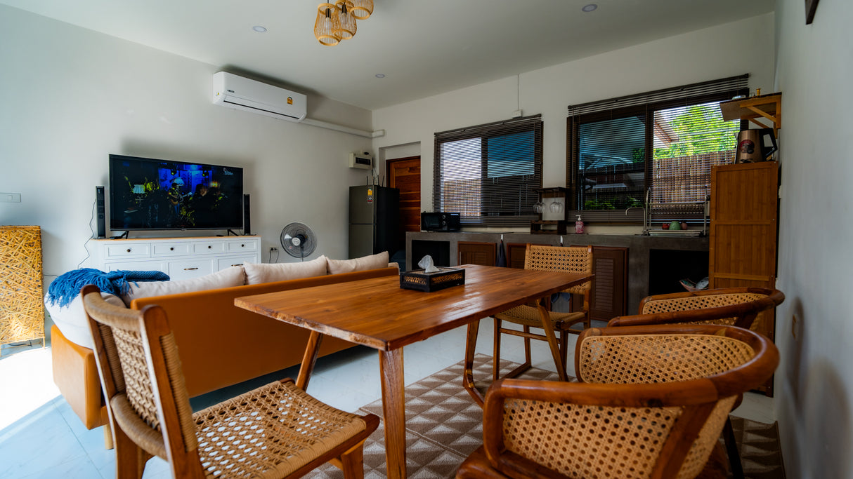 Dalah Pool House / month