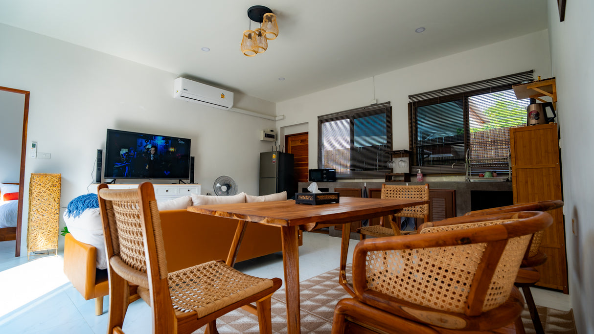 Dalah Pool House / month