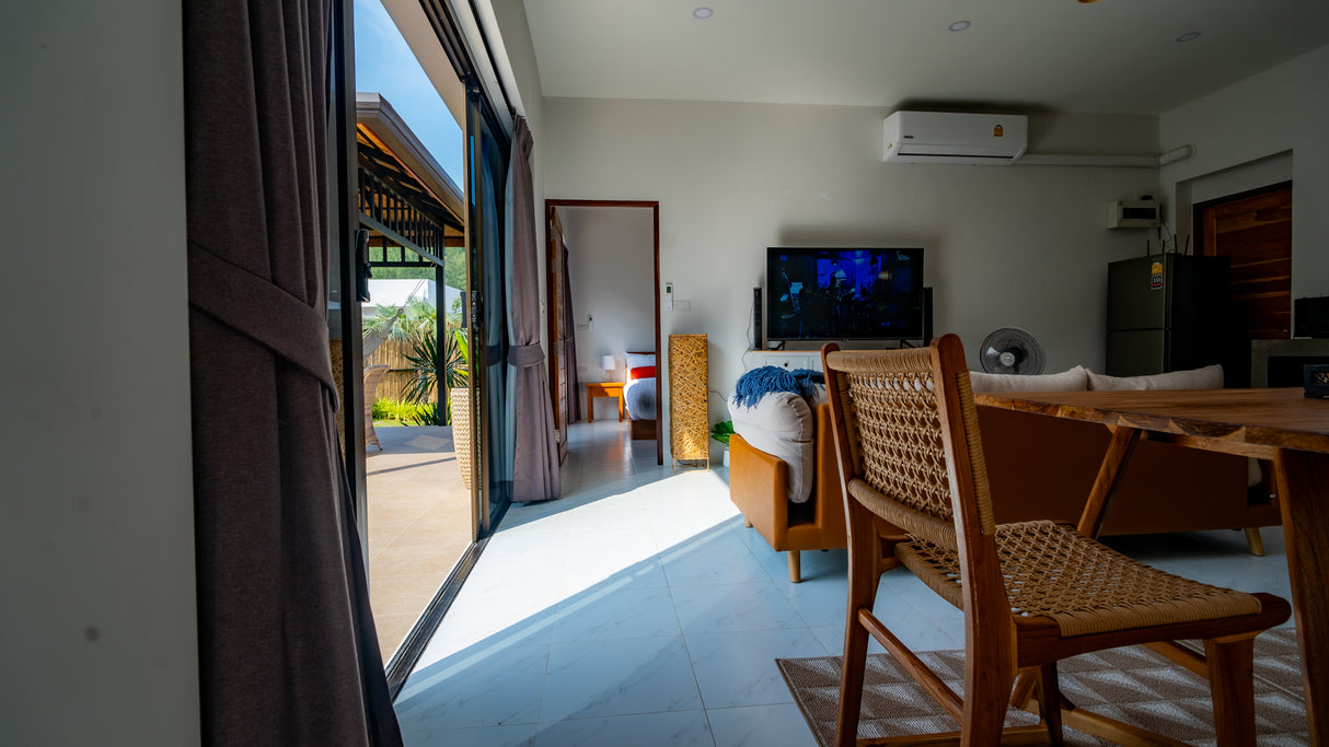 Dalah Pool House / month