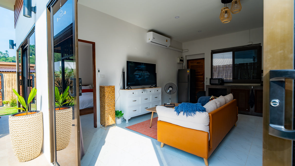 Dalah Pool House / month