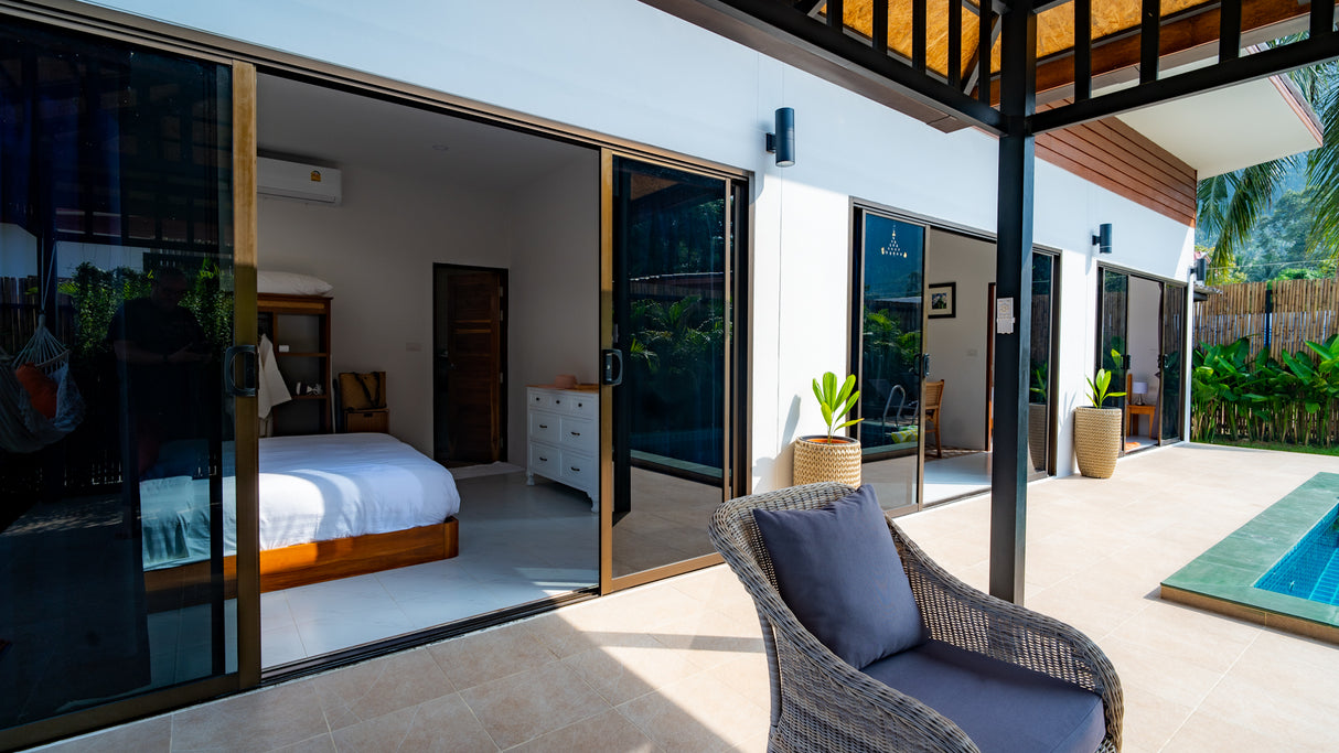 Dalah Pool House / month