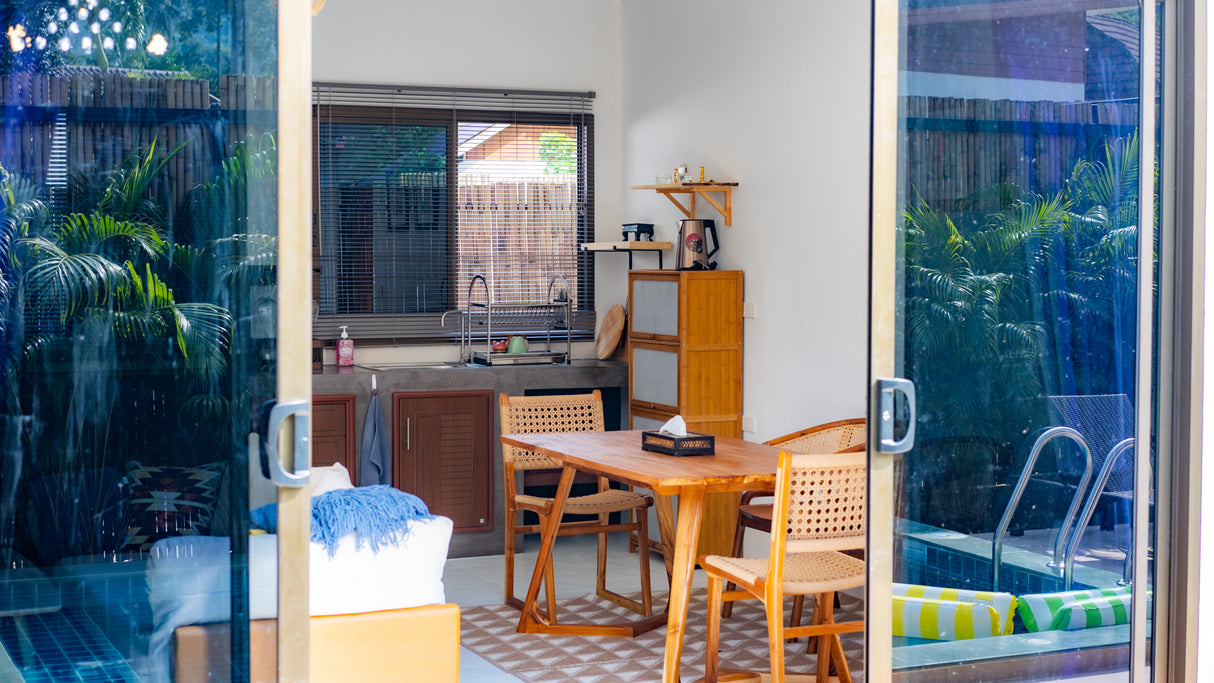 Dalah Pool House / month