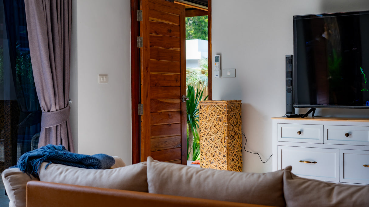 Dalah Pool House / month