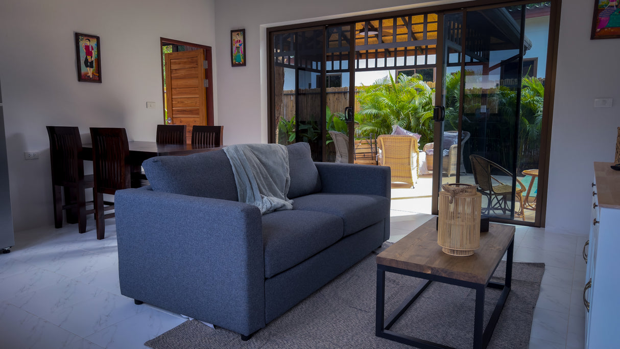 Secret tree pool house / month