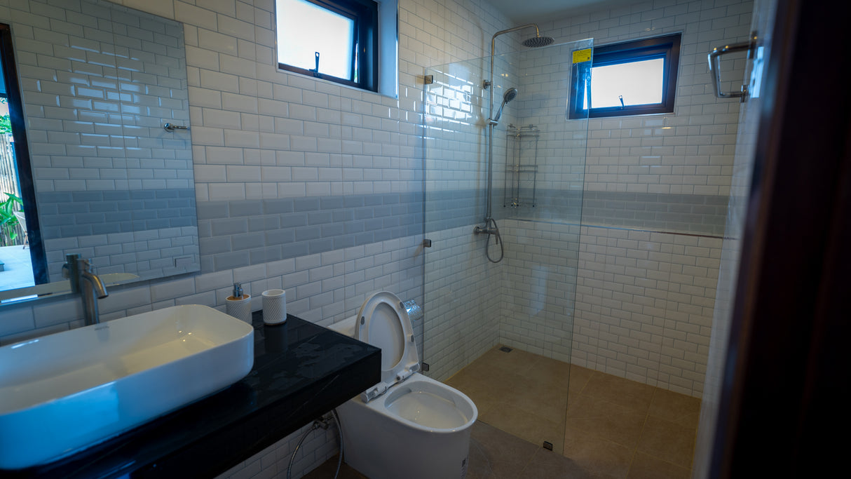 Tamarin Pool house / month