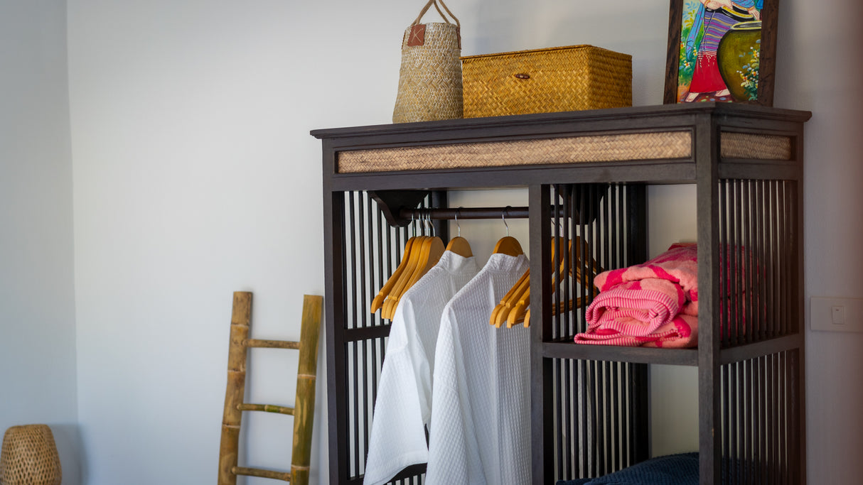 Tamarin Pool house / month