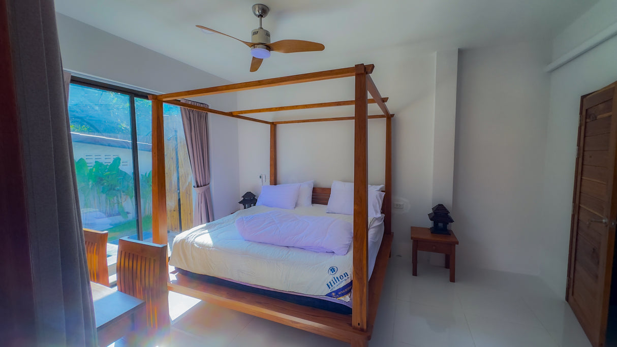 White Orchid Pool House / month