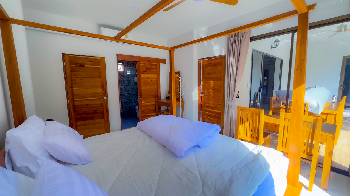 White Orchid Pool House / month