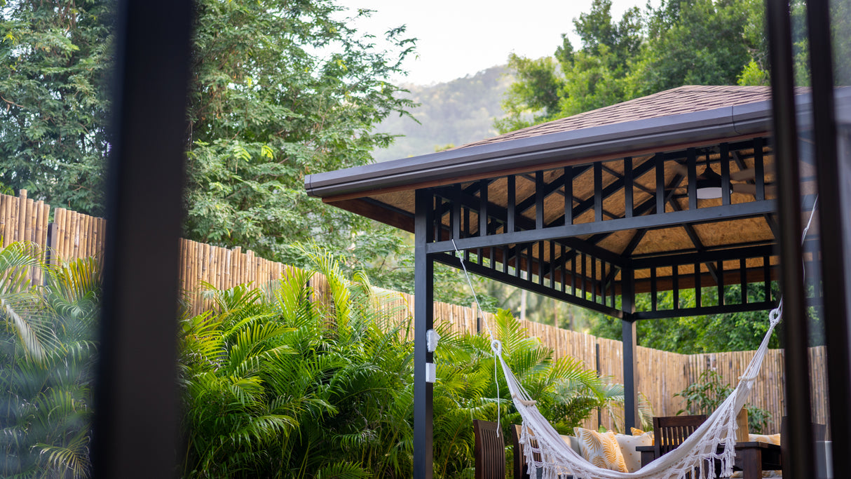 Tamarin Pool house / month