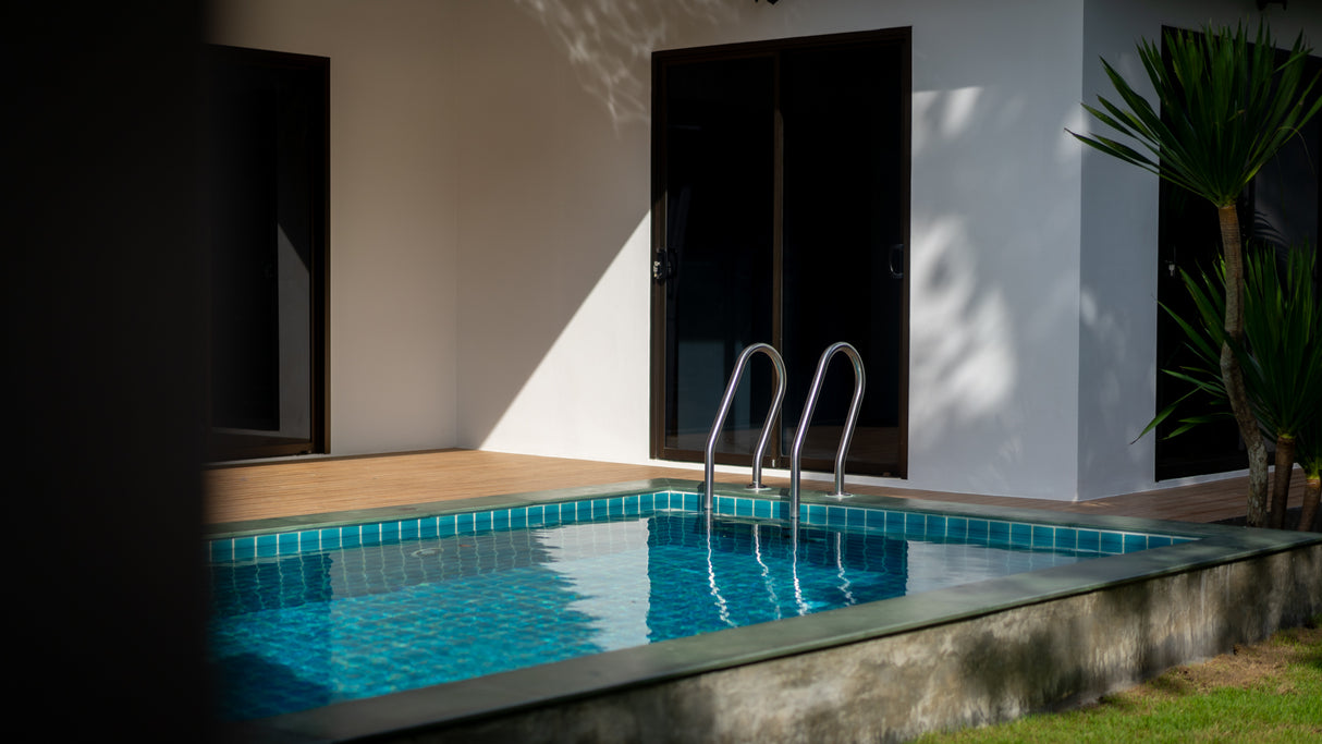 White Orchid Pool House / month