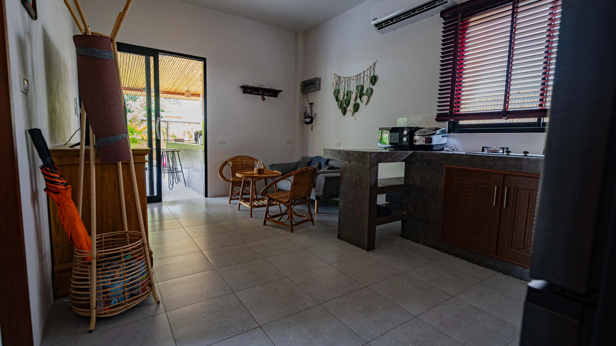 Lotus Pool house / month