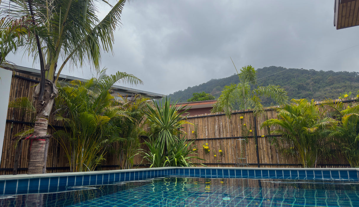 Lotus Pool house / month